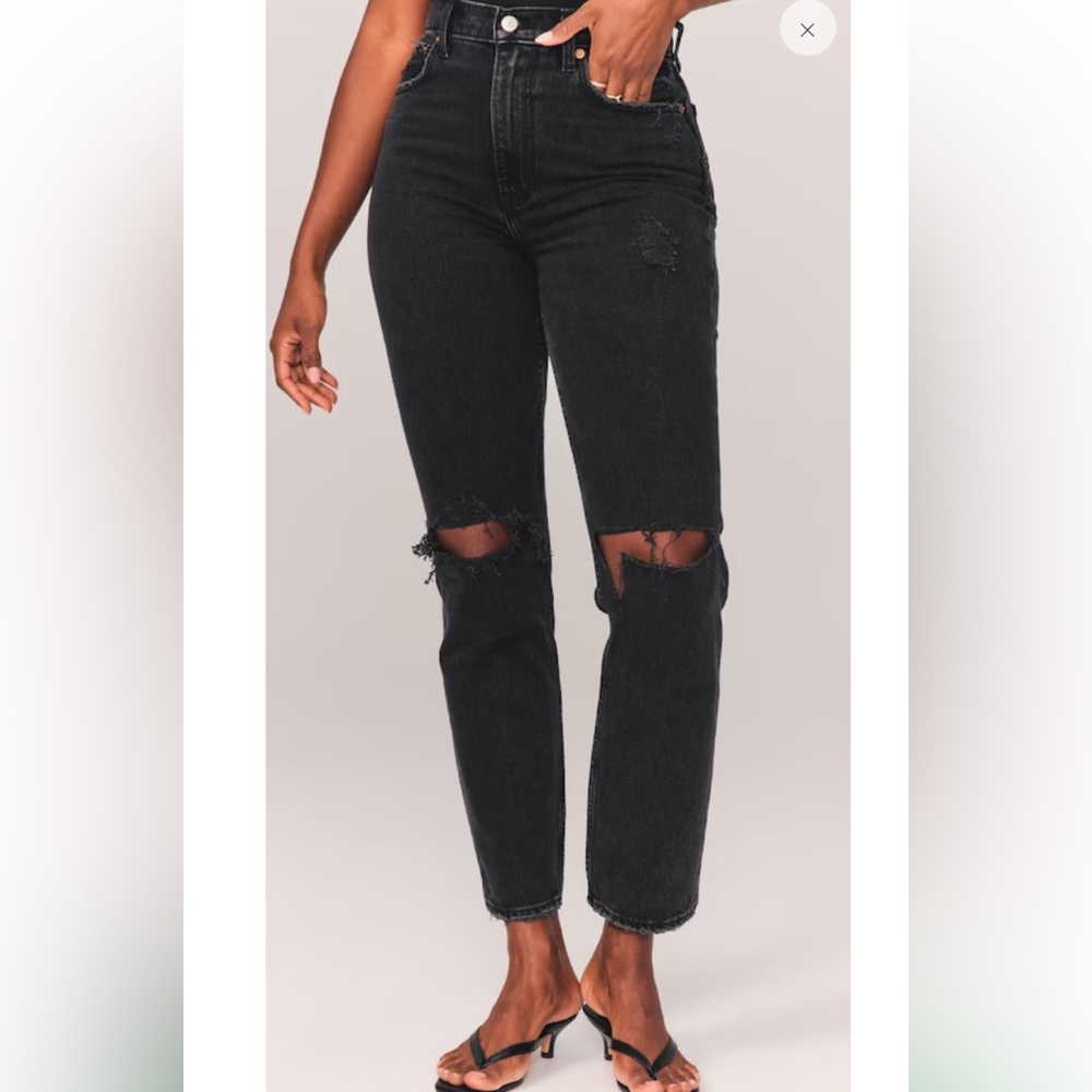 Abercrombie Curve Love Ultra High Rise 90s Straight Jean in color Black Destroy